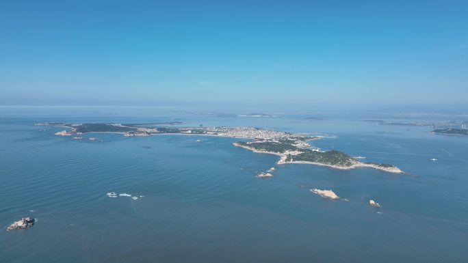 航拍福建莆田湄洲岛全貌原素材