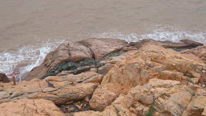 嵊泗海边悬崖岩石