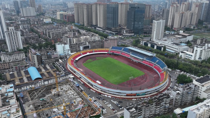 昆明市体育场足球场航拍环绕延时4K