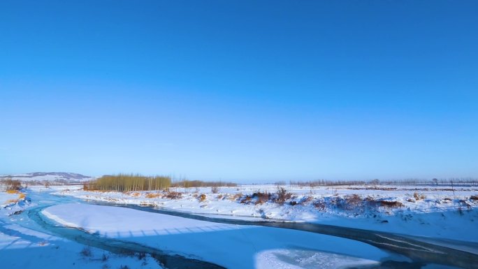 历史再现 白雪皑皑 古人骑马 蓝天白云