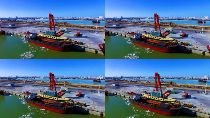 港口码头 大型邮轮 设备运输 蓝天白云
