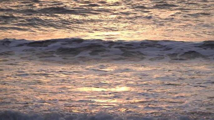 傍晚大海海浪 浪花