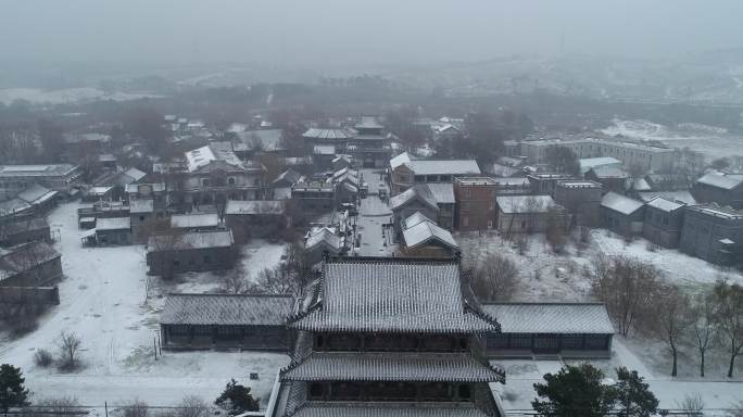 冬天雪景关东影视城