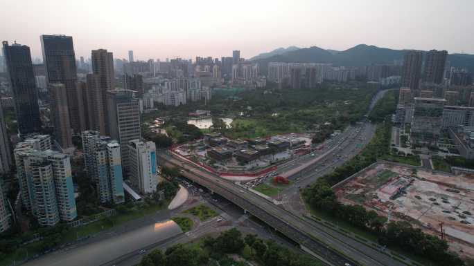 深圳香蜜湖路和红荔西路车流交通