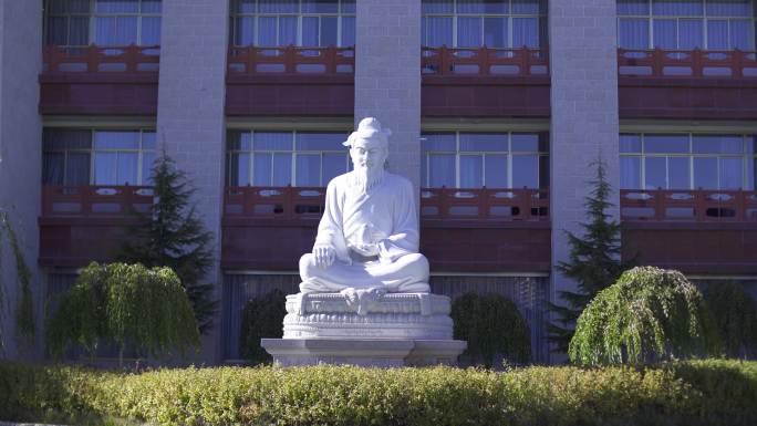 西藏林阴大道西藏园林规划藏医学院雕塑藏医