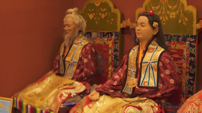 藏医雕像 藏医塑像 藏族文化 西藏文化