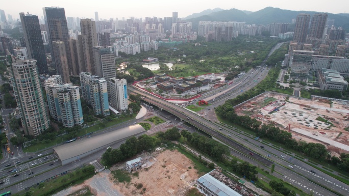 深圳香蜜湖路和红荔西路车流交通