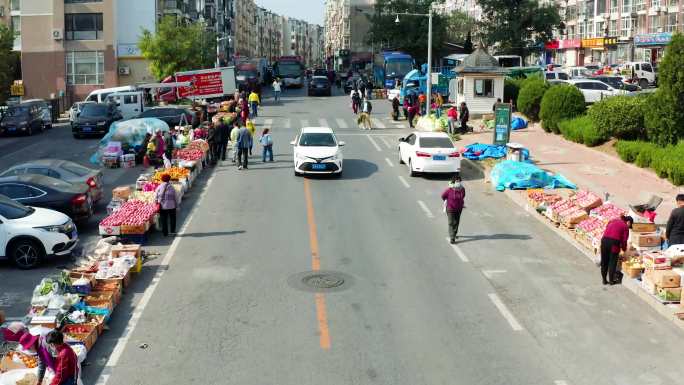 秋菜卖菜 摆摊卖秋菜卖水果市场摊位民生