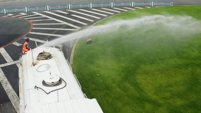 绿化喷水喷洒浇水灌溉洒水车喷水车绿化车
