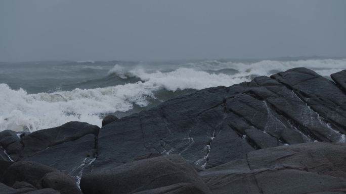 海岸礁石