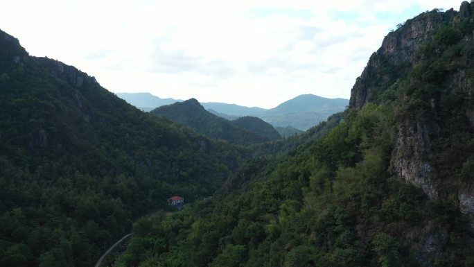 航拍温州南雁荡山东西洞景区