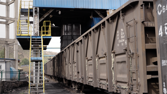 煤炭能源煤炭装车火车运输煤矿生产铁路