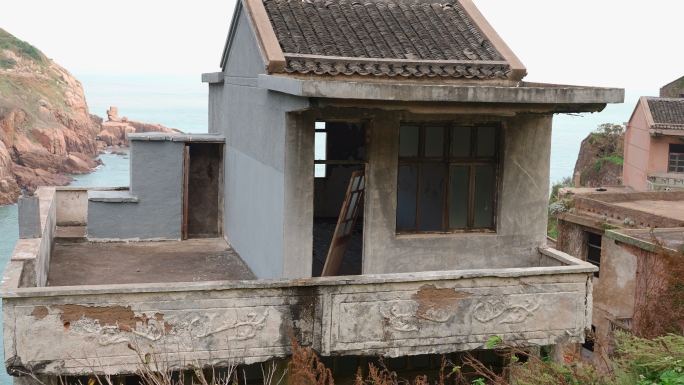 荒废村庄残破建筑废弃