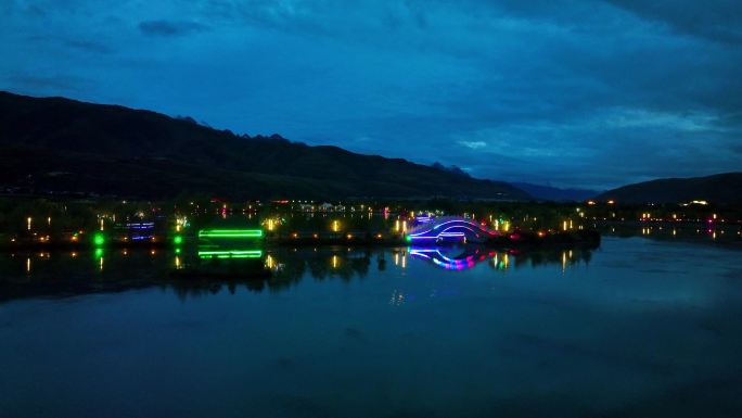 四川省甘孜州甘孜县格萨尔王城夜景航拍