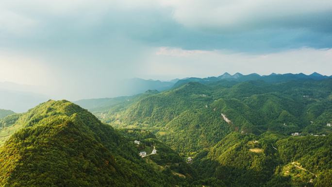 4k航拍山区雨幡现象