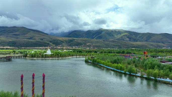 川藏高原甘孜县格萨尔王城航拍