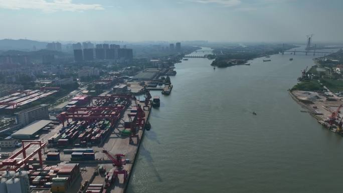 中山港国际货柜码头中山横门水道