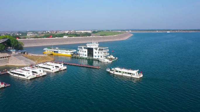 航拍松滋洈水 洈水旅游轮船 亚洲第一坝