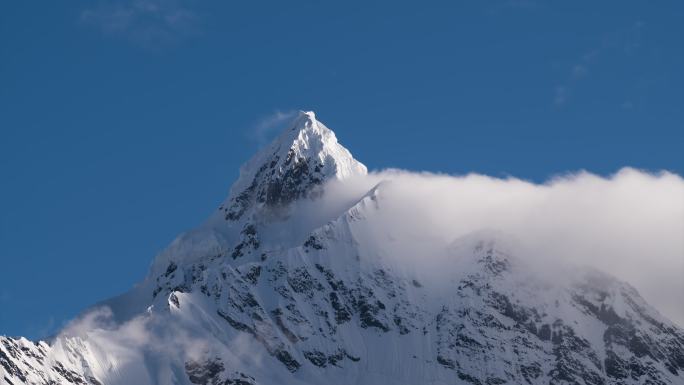 梅里雪山神女峰