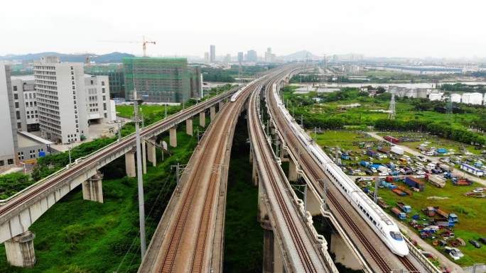 粤港澳大湾区密布的高铁线路