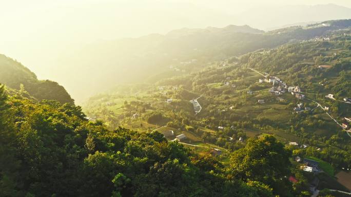 4k航拍山村晚霞