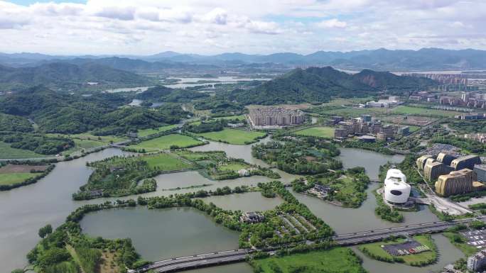 4K9月台风梅花过境后的白马湖和滨江街道