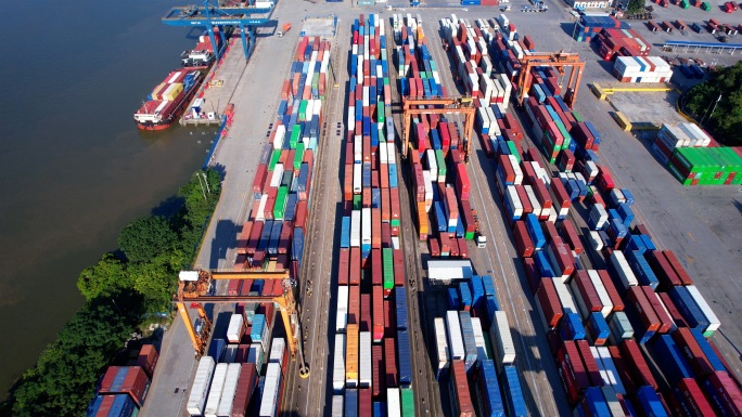 国际货柜码头港口集装箱