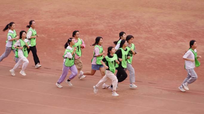 校运会女子长跑