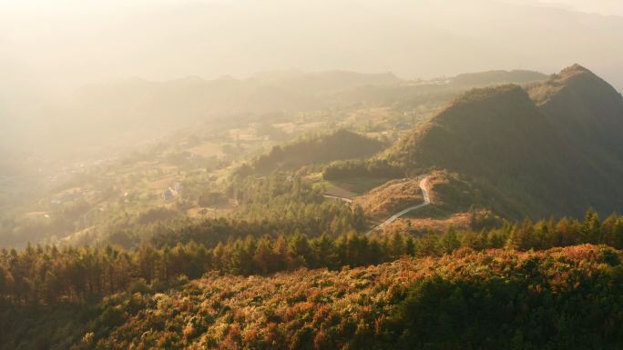 4k航拍山村晚霞