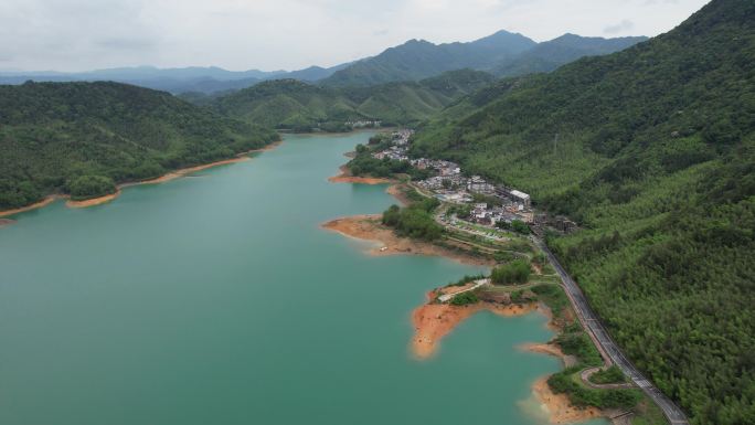 广州萧山村鸟瞰图城市水库公园航拍