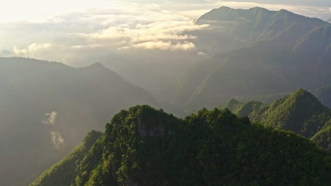 4k航拍山村晚霞