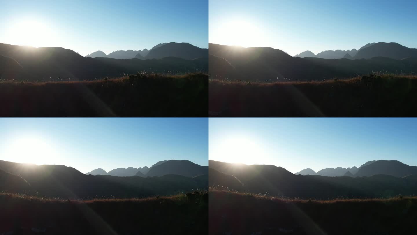 【正版素材】大山里的日出