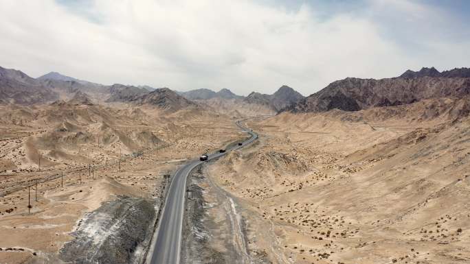 【4K】新疆阿尔金山公路航拍