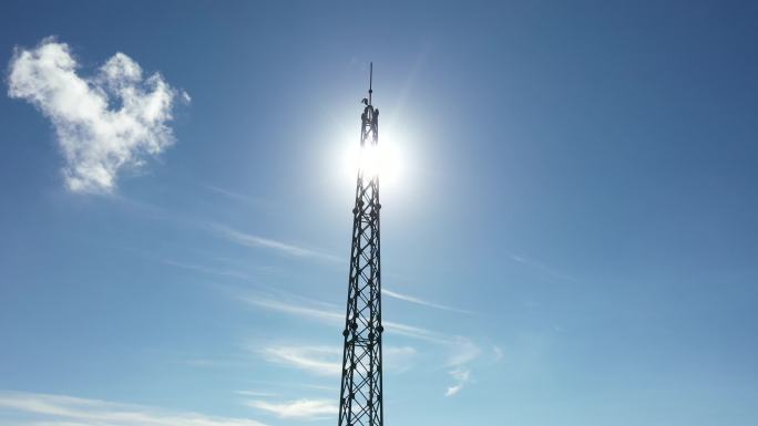 阳光下的电视发射塔 4k高清航拍