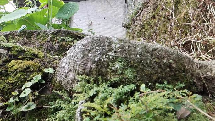 石头梯级上石级山村石级路踏上梯级石头路