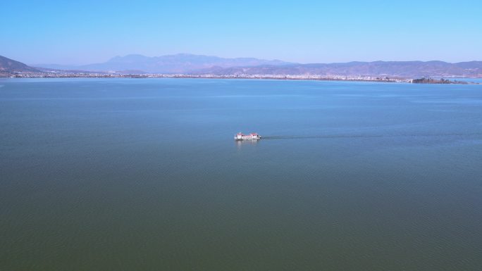 大理洱海旅游船风光航拍