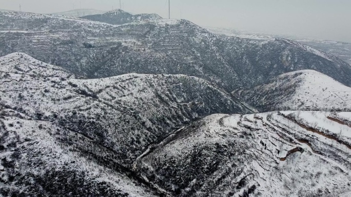 中条山雪景