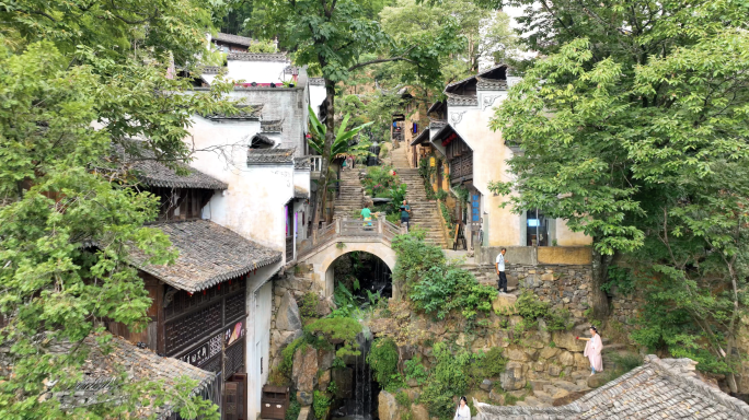 婺源篁岭花溪水街