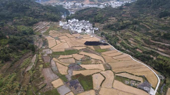 江西婺源山区田园徽派建筑航拍