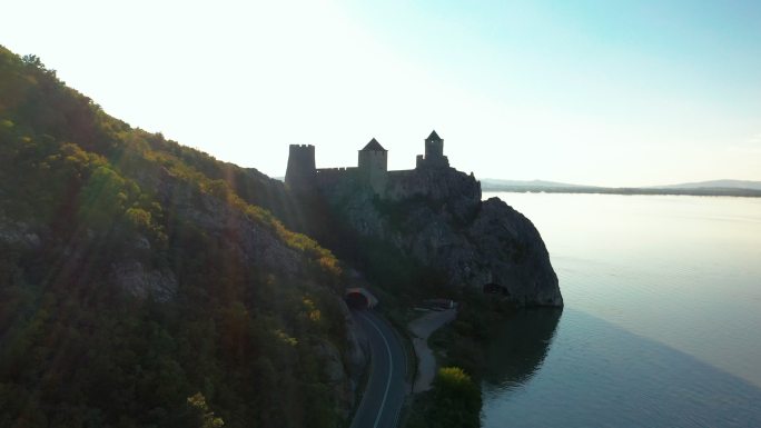 古城Golubac