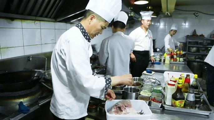 饭店后厨 美食制作 美食展示 精致摆盘