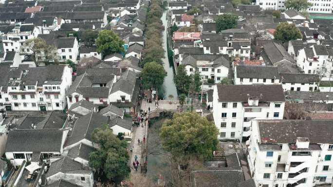 中国苏州市平江历史区的无人机视图。
