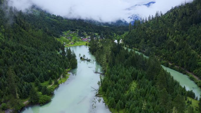 航拍川西莲花湖月亮湾湿地风景