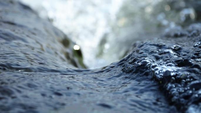 溪水溪流清澈的泉水山泉水流