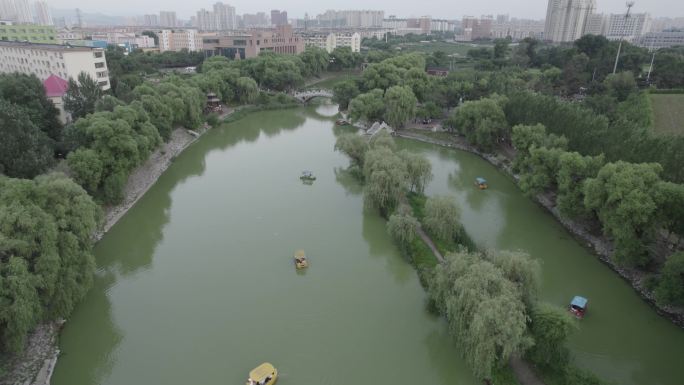 东北城市公园河流航拍