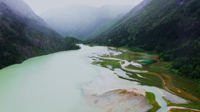 航拍川西莲花湖湿地风光