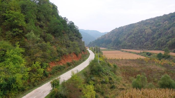 航拍乡村道路