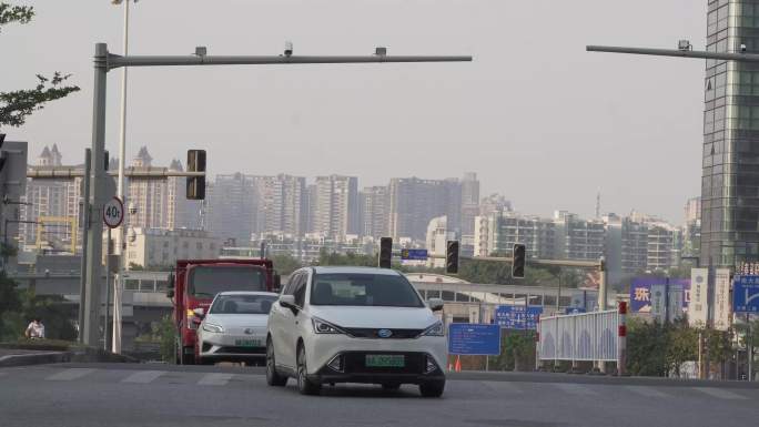 人文街景路口人流红绿灯