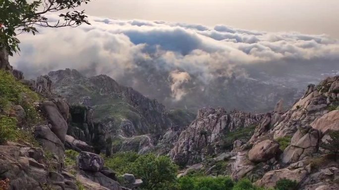 云海水墨山景