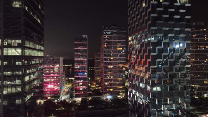 深圳南山区深圳湾建筑群夜景航拍